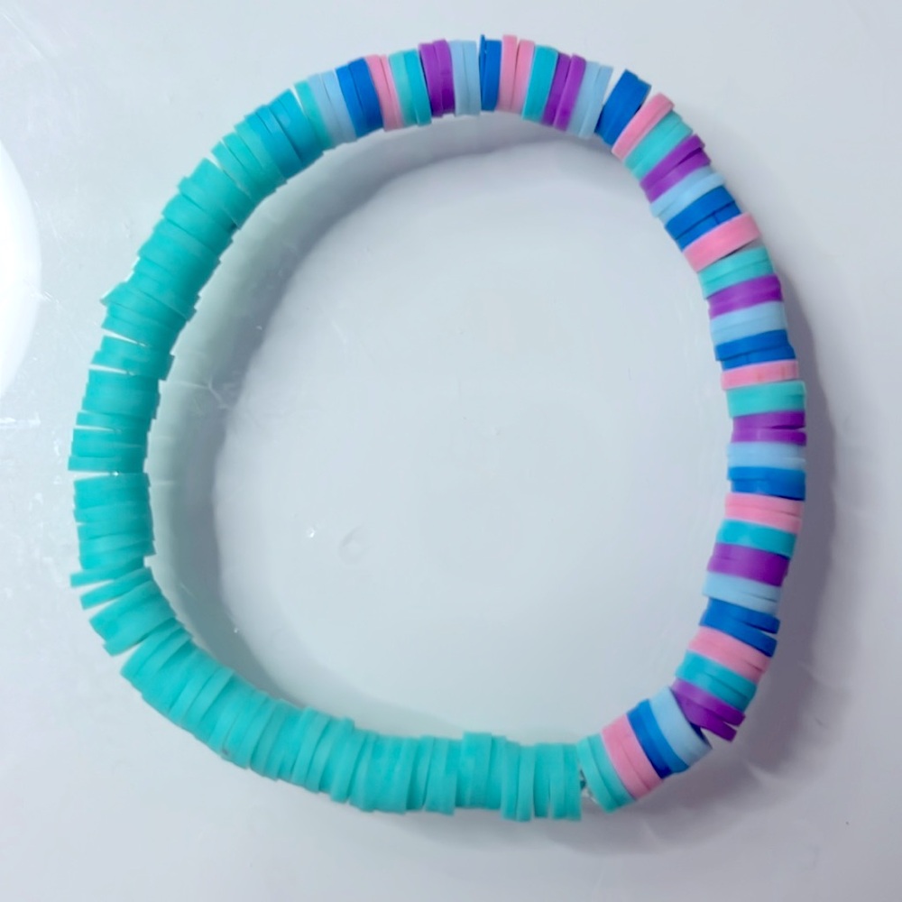 Clay bead bracelet - Picture 4 of 5